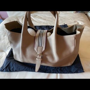 Burberry leather handbag